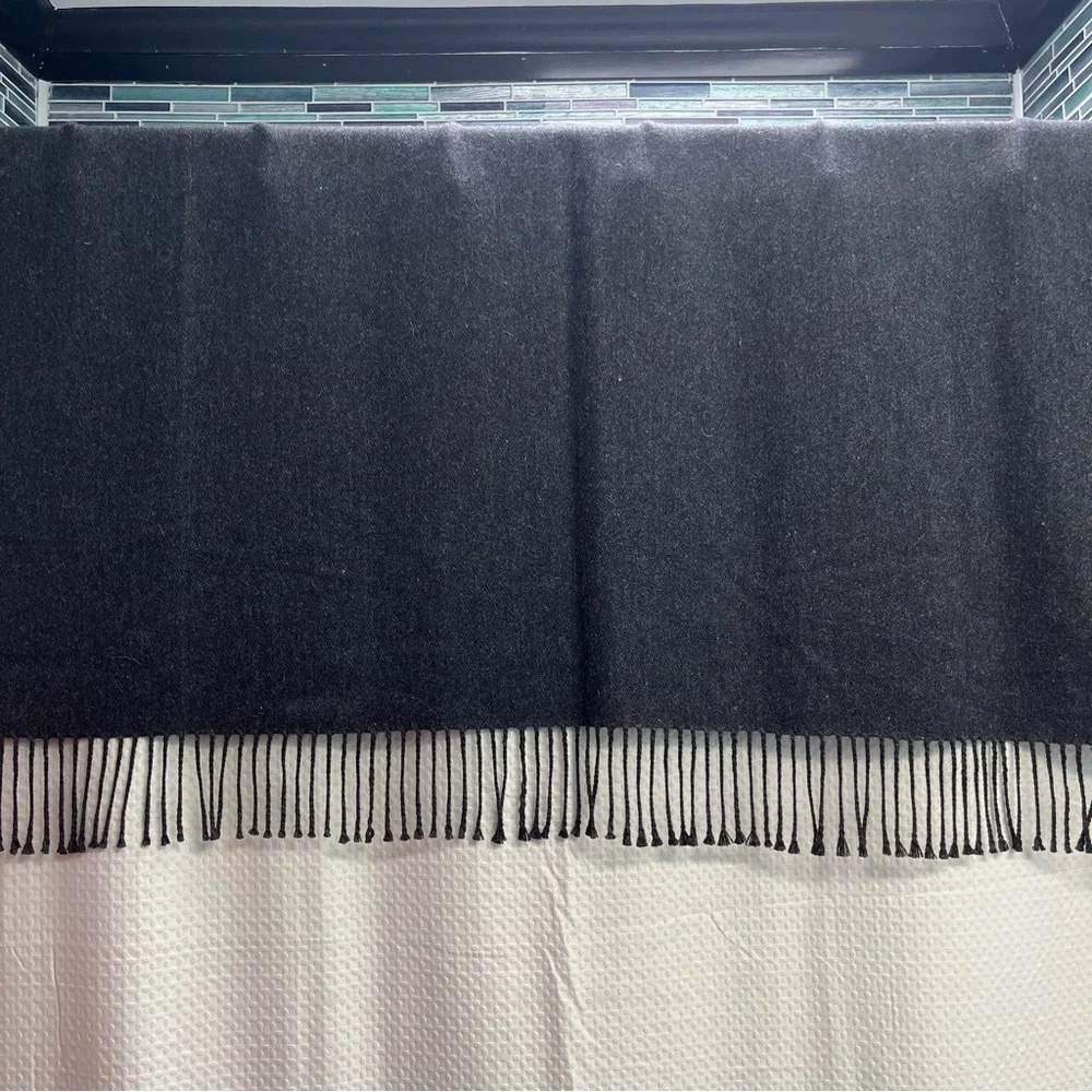 Crate&Barrel Elegant Gray Alpaca Blend Throw‎ with Fringe